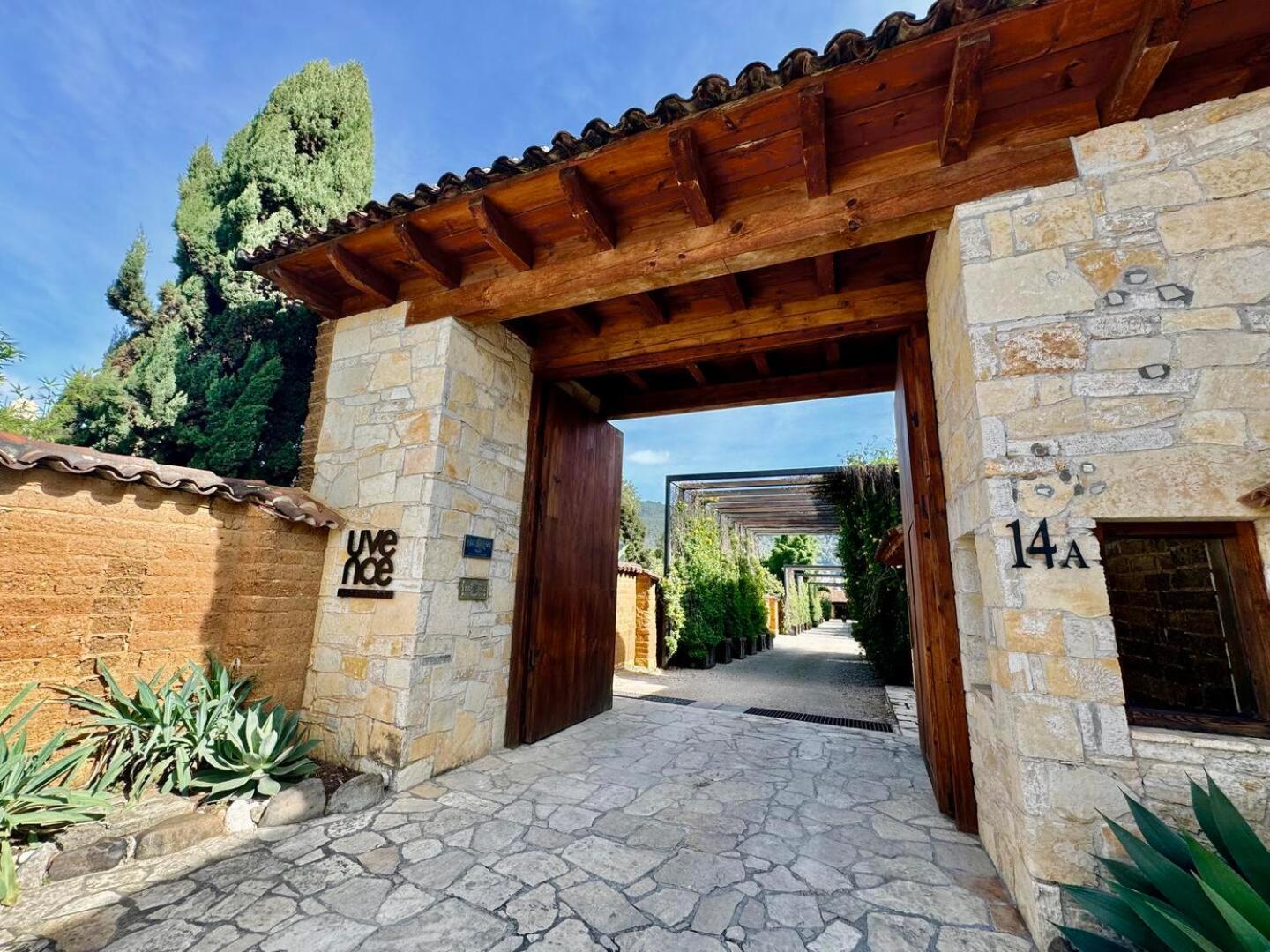 Uvence Arte + Hotel San Cristóbal de Las Casas Exterior foto